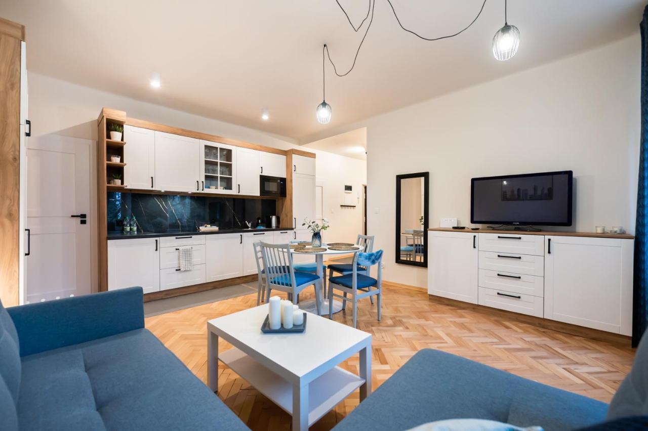 Old Town Eclectic Apartment For 6 People Varsóvia Exterior foto